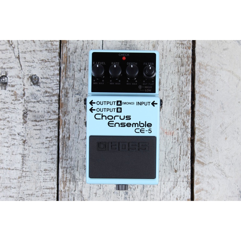Boss CE-5 Stereo Chorus Ensemble Pedal Electric Guitar Chorus Effects Pedal