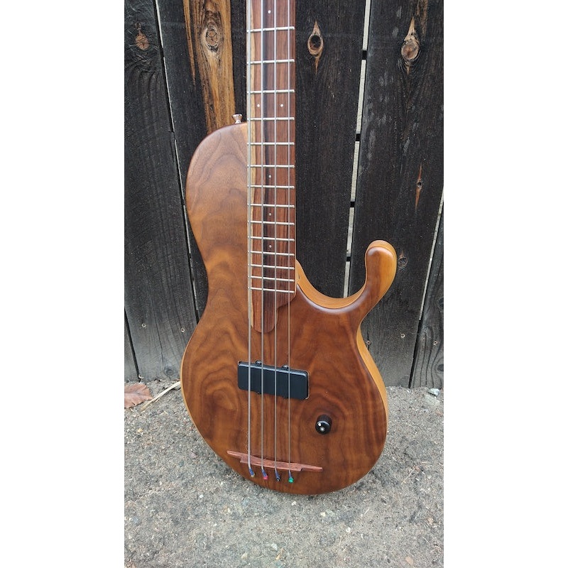 Duplicate UPC: David Judd Custom Bass | 799.99 | 97184299