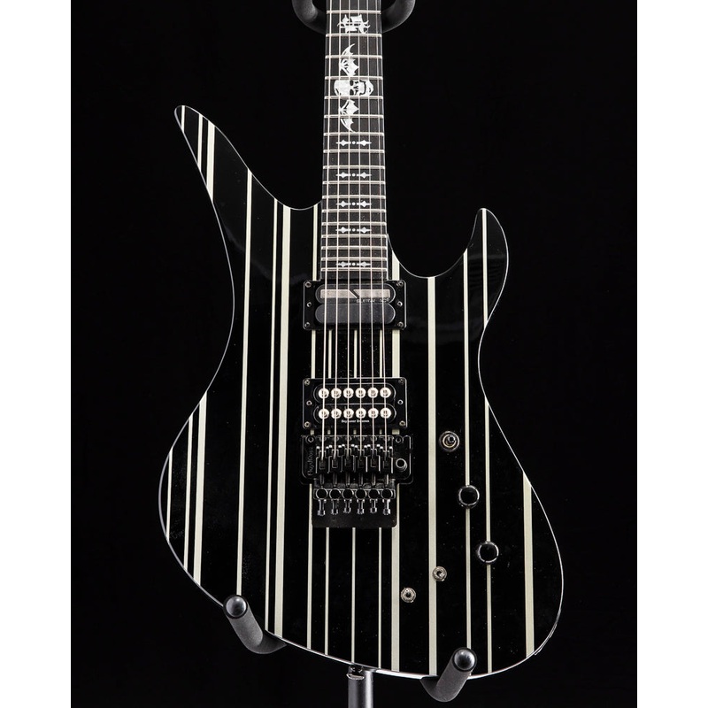 Used Schecter Synyster Gates Synyster Custom-S Black Pinstripes