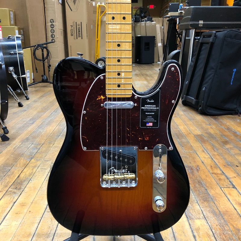Fender American Professional II Telecaster 3-Color Sunburst w/Maple Fingerboard, Hard Case