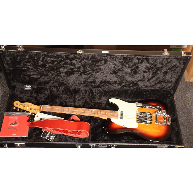 Fender Made in Mexico Vintera 60s Telecaster Bigsby Pau Ferro Sunburst with hard case used 2020