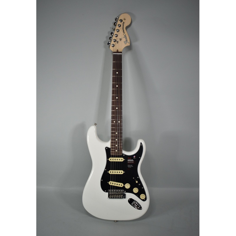 2022 Fender American Performer Stratocaster Arctic White Finish w/Bag