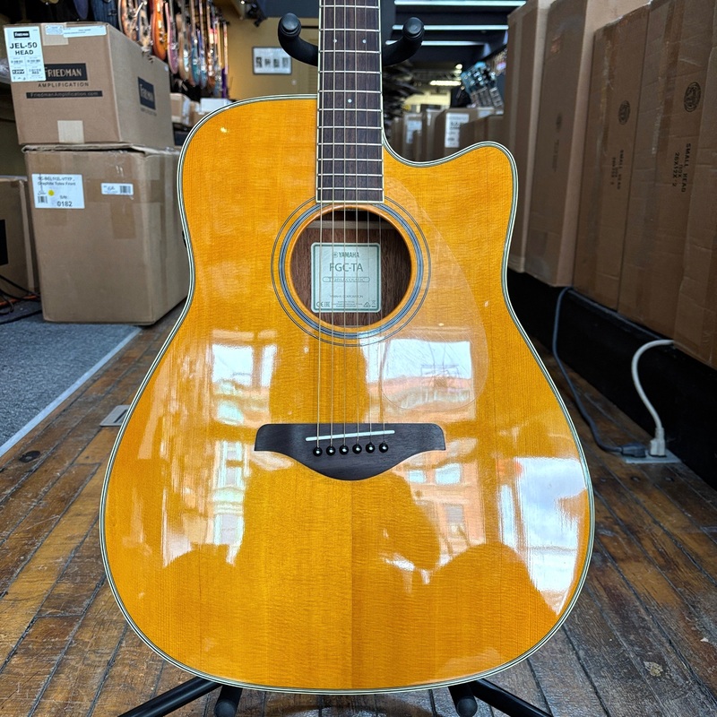 Yamaha FGC-TA TransAcoustic Cutaway Dreadnought Acoustic-electric Guitar 2025 Vintage Tint w/Padded Gig Bag